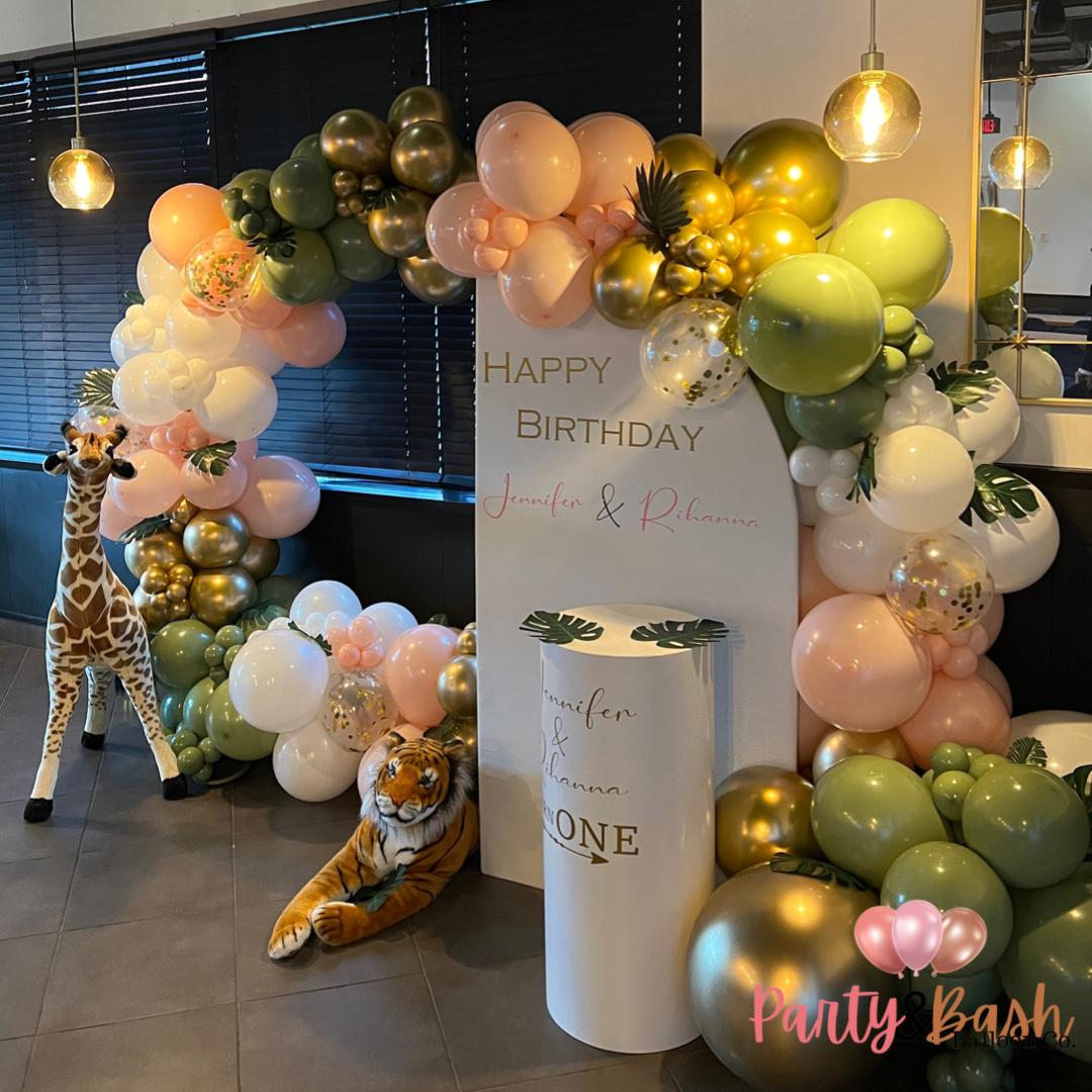 Jungle theme birthday balloon garland